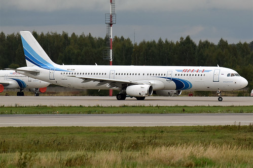 Yamal Airlines, VQ-BSM, Airbus A321-231 ©  Anna Zvereva