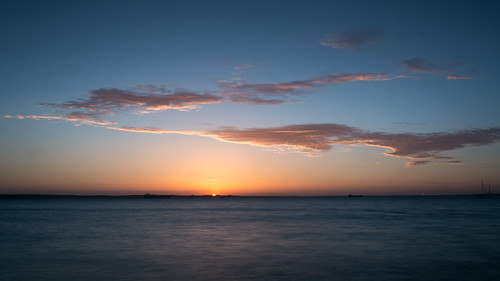 Sunset in Cienfuegos ©  kuhnmi