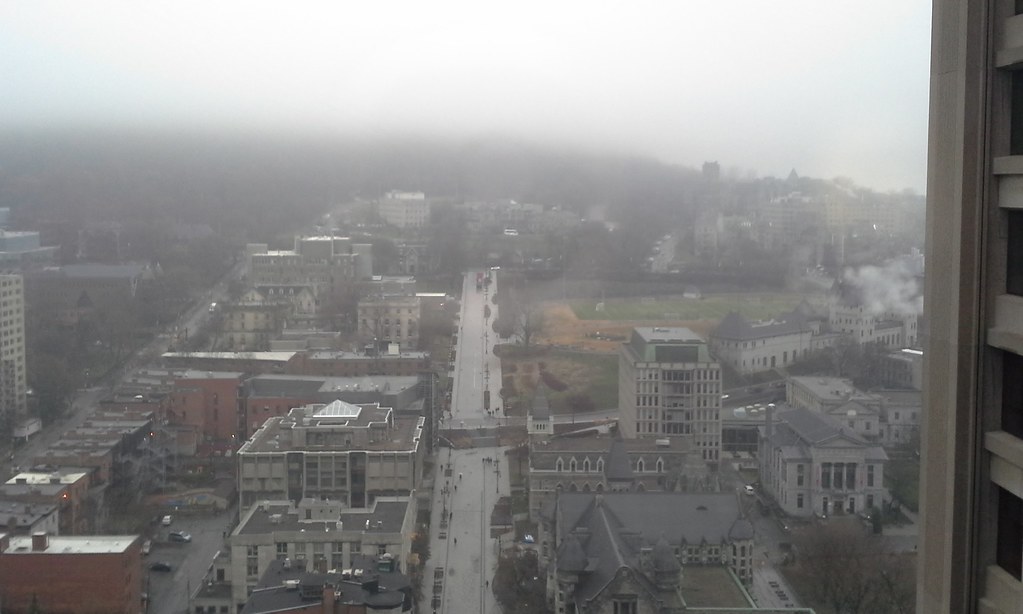 : Mont-Royal dans le brouillard aujourd'hui