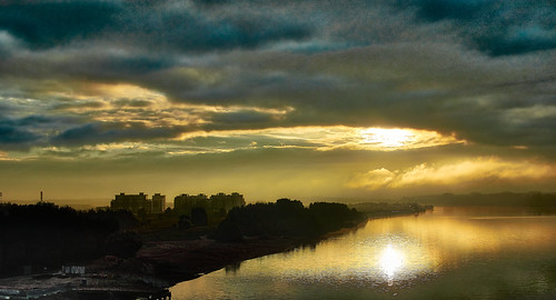 Dawn over the Volga River ©  Dmitriy Protsenko