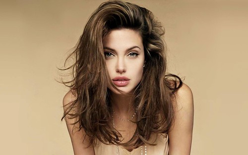 Angelina Jolie ©  Robert Sullivan