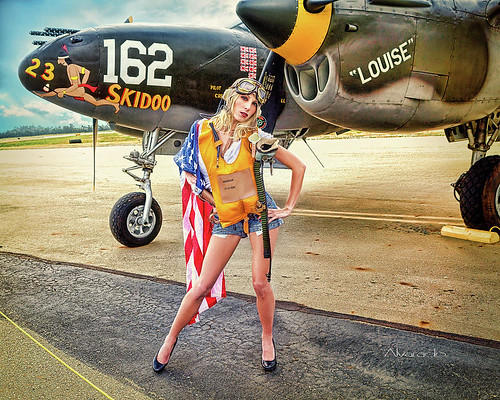 23 Skidoo - Lockheed P-38 Pin-up by Robert Alvarado ©  Robert Sullivan