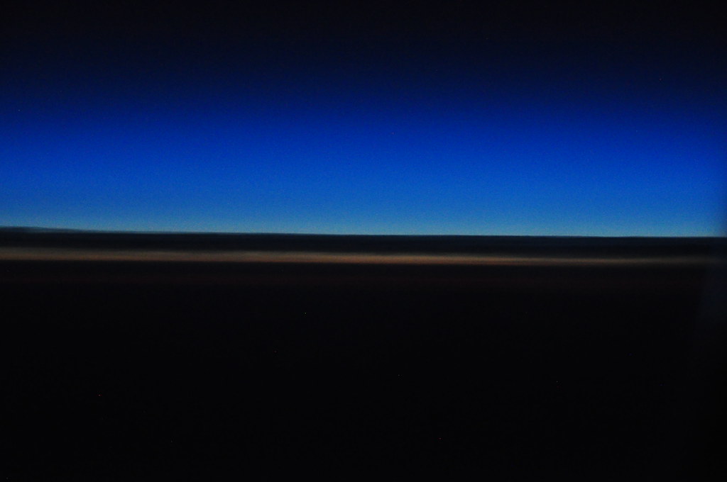 фото: lever du soleil `a 10 km d'altitude