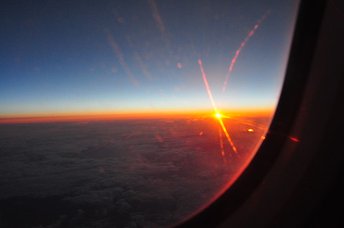 lever du soleil `a 10 km d'altitude ©  abdallahh
