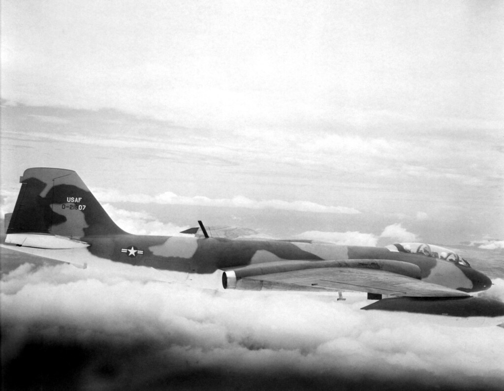 : Martin B-57B-MA Canberra (sn 42-1507) (MSN 090) converted to EB-57B.  To MASDC as BM025 Oct 26, 1969