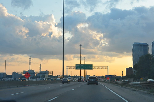 Autoroute 401 `a l'approche de Toronto ©  abdallahh