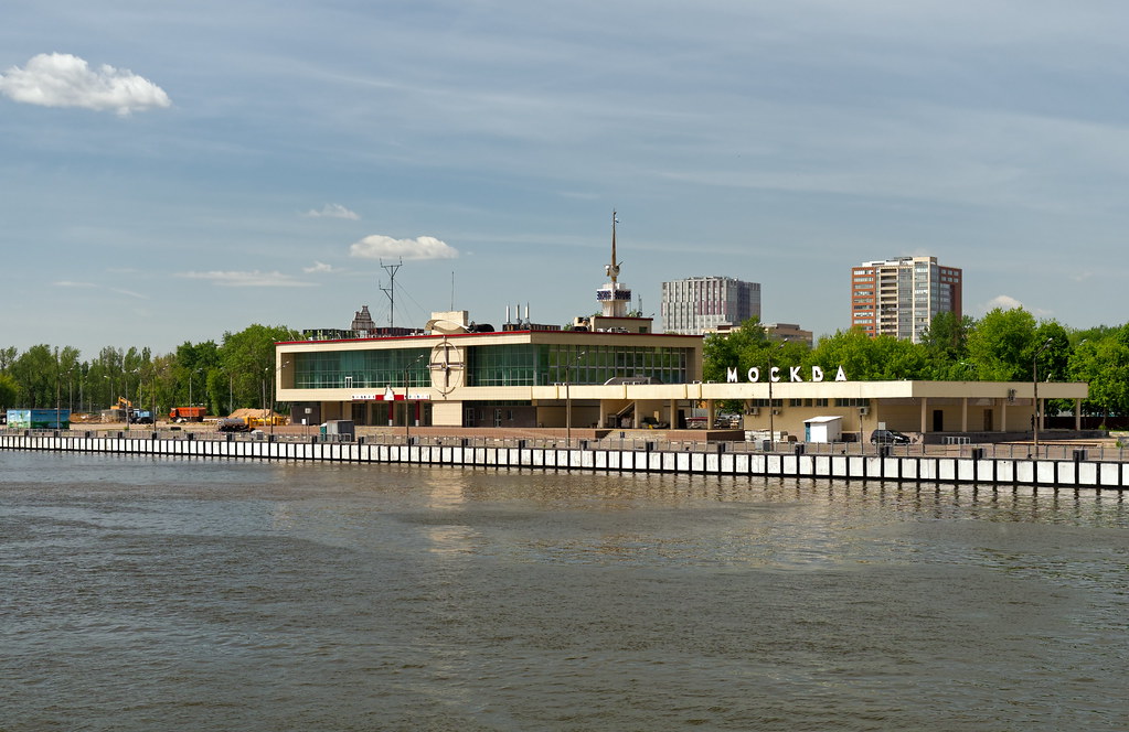 : Moskva River 4