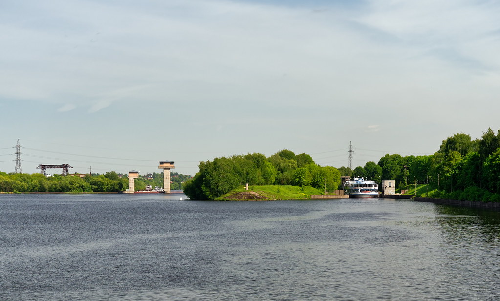 : Moskva River 8
