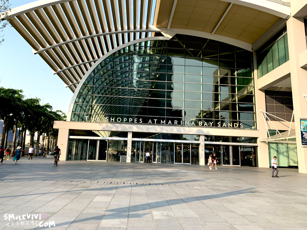 新加坡∥賭場購物秀一次享受!濱海灣金沙購物中心(THE SHOPPES AT MARINA BAY SANDS)