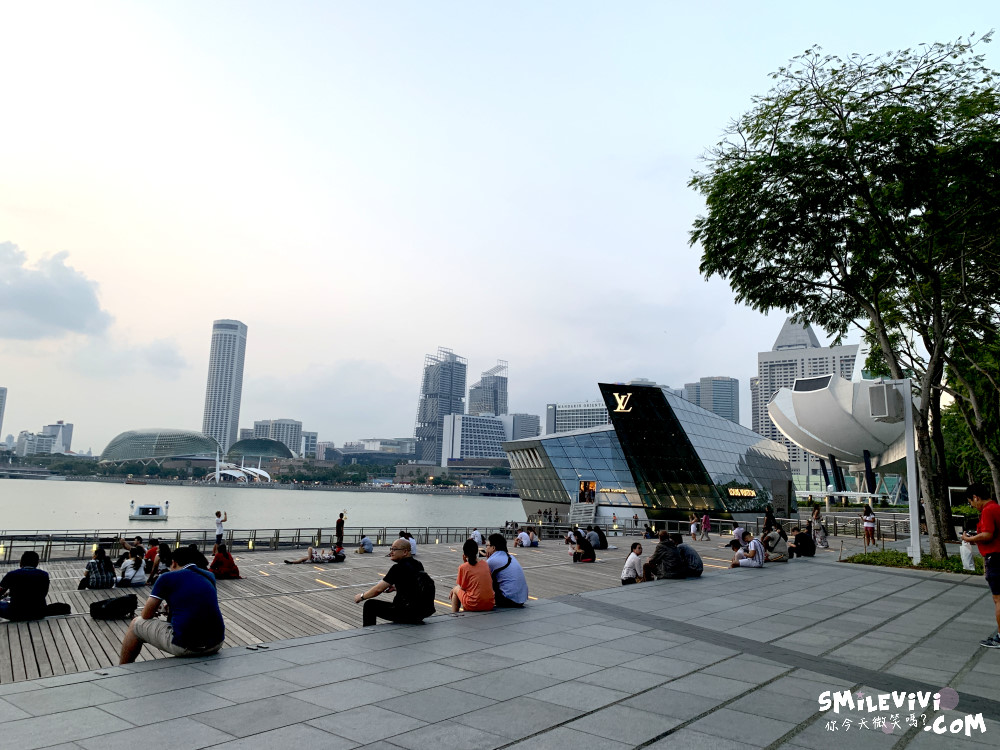 新加坡∥幻彩生輝水舞秀，免費光影水舞秀︱金沙購物中心，每天晚上8點和9點︱新加坡免費景點︱新加坡必去晚上景點 3 48774523096 66a8e5f7ff o