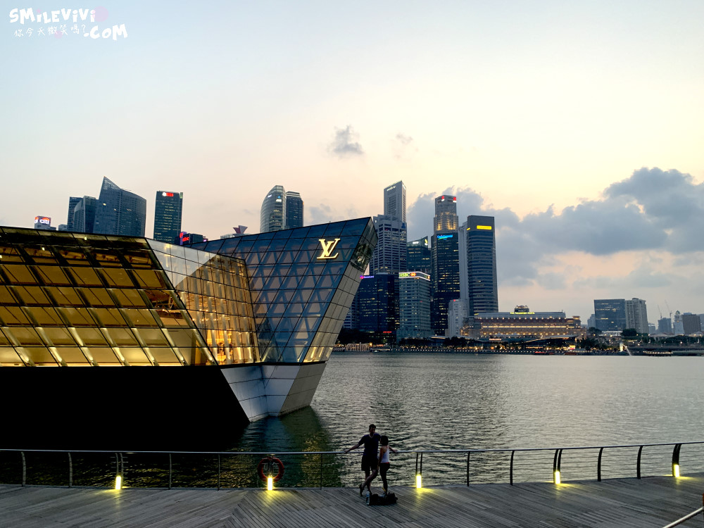 新加坡∥幻彩生輝水舞秀，免費光影水舞秀︱金沙購物中心，每天晚上8點和9點︱新加坡免費景點︱新加坡必去晚上景點 6 48774717067 f50c62983a o