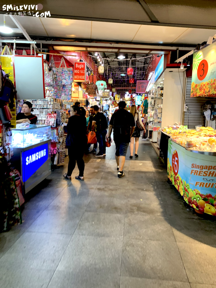 新加坡∥武吉士街Bugis Street各式各樣紀念品、小吃聚集夜市風味十足不夜城 7 48774772632 31639aabd8 o