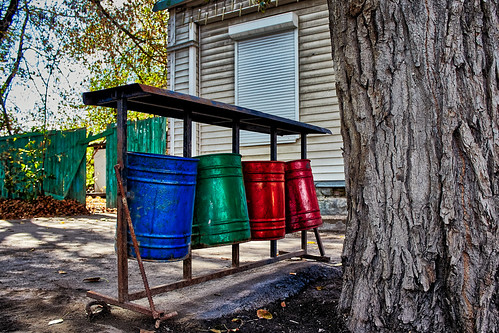 Litter bins of different colors? ©  Dmitriy Protsenko