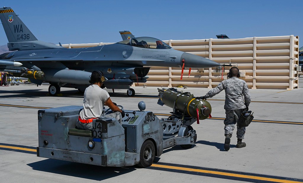 : General Dynamics (its aviation unit now part of Lockheed Martin) F-16C Block 40B 