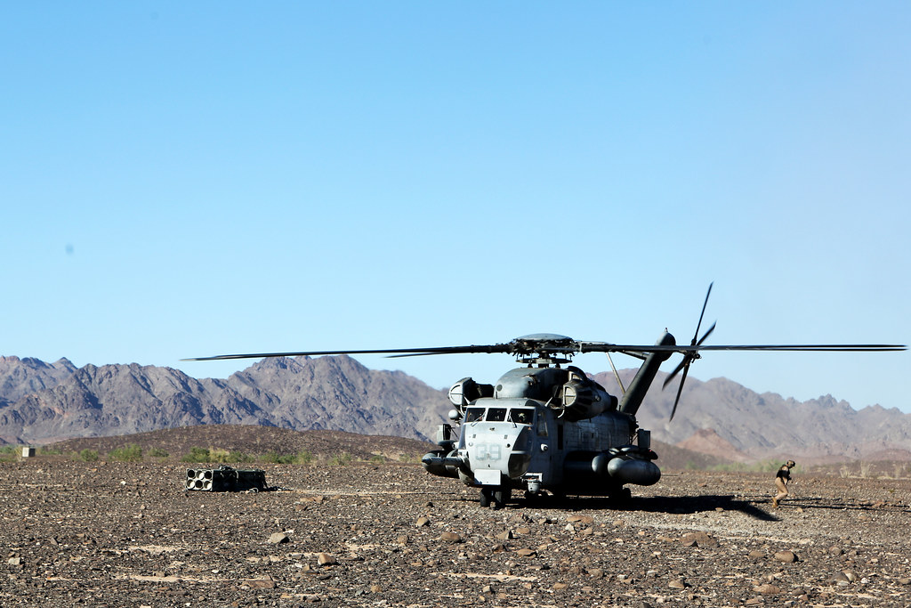 : Sikorsky CH-53E 