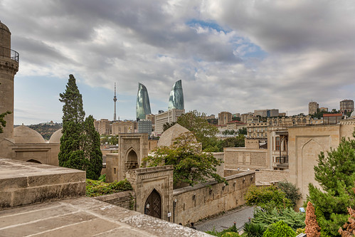 view of Baku from the old city ©  Dmitry Karyshev