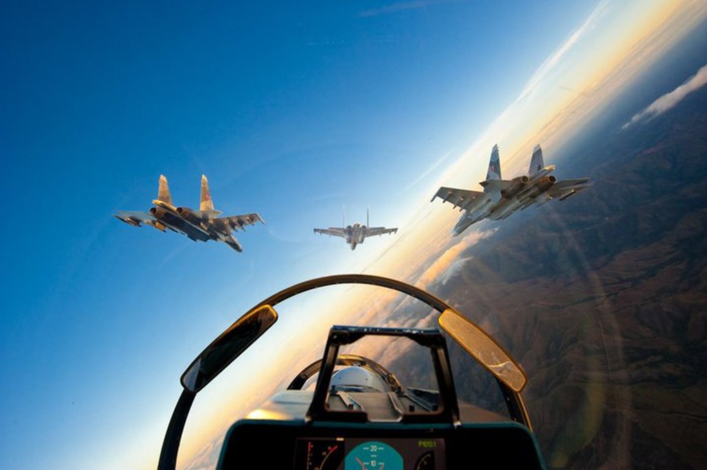 : Photo by Sergio j. Padr'on from the backseat of a Venezuelan Air Force Sukhoi Su-30MkII flying the slot position of a four-ship formation.