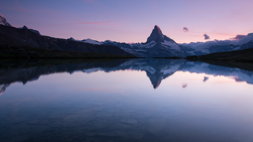 : Matterhorn reflected in Stellisee