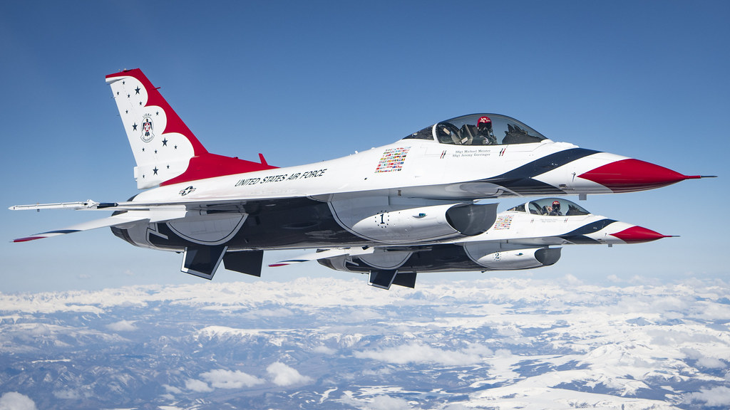 : 'Thunderbirds' fly to Seymour Johnson AFB