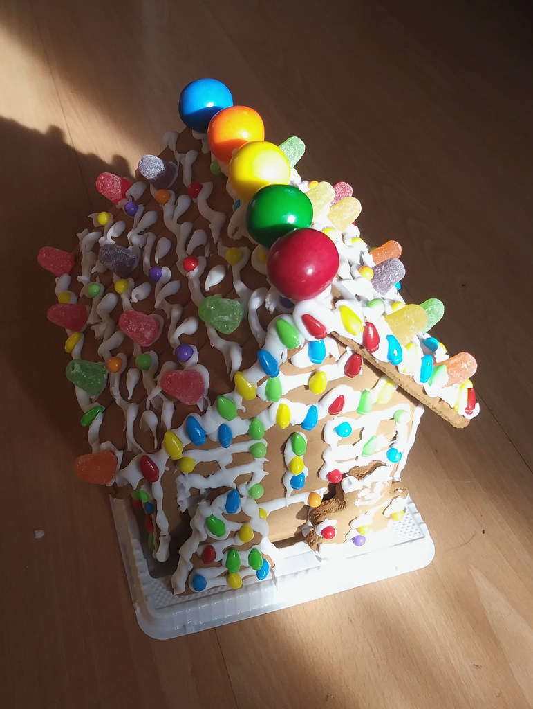: Grocery store gingerbread house (from kit)