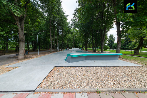 Concrete skatepark in Zvenigorod #     (3) ©  fkramps