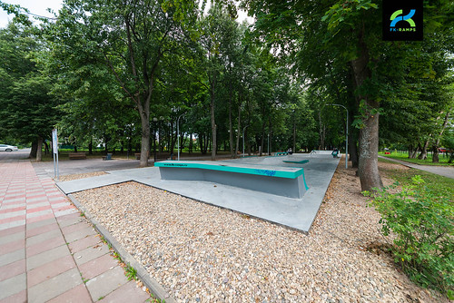 Concrete skatepark in Zvenigorod #     (2) ©  fkramps
