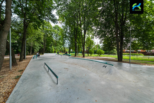 Concrete skatepark in Zvenigorod #     (8) ©  fkramps