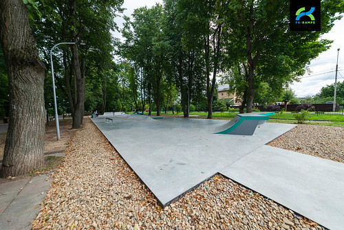 Concrete skatepark in Zvenigorod #     (5) ©  fkramps