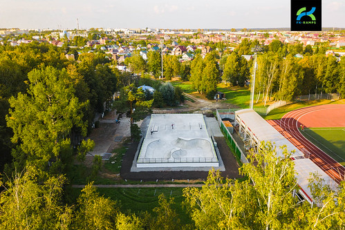 Concrete skatepark in Naro-Fominsk #  ©  FK-ramps