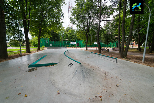 Concrete skatepark in Zvenigorod #  ©  FK-ramps