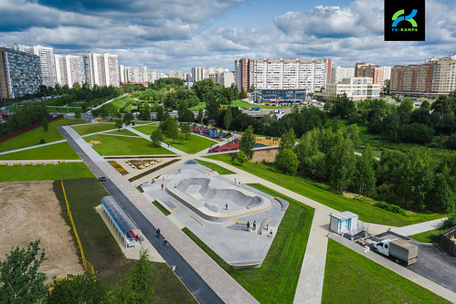 Concrete skatepark in Zelenograd #       (7) ©  fkramps