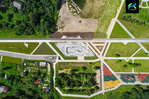 Concrete skatepark in Zelenograd #       (11) ©  fkramps