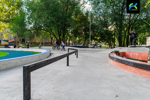 Concrete skateable public space in Kotlovka, Moscow #      (7) ©  fkramps