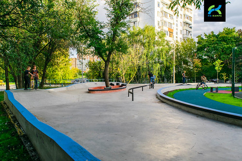 Concrete skateable public space in Kotlovka, Moscow #      (5) ©  fkramps