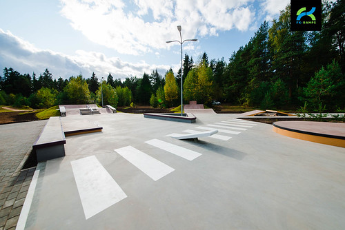 Concrete skatepark in Vsevolozhsk #      (19) ©  fkramps