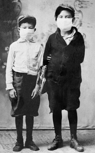 Children ready for school during the 1918 flu epidemic  - Starke ©  Florida Memory