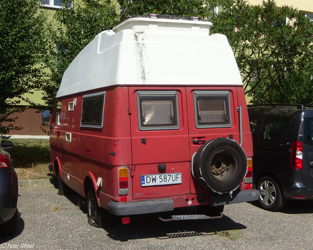 : Volkswagen LT Camper