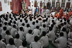 Maha Shivaratri 2020 celebration in Vidyalaya (55) <a style="margin-left:10px; font-size:0.8em;" href="http://www.flickr.com/photos/47844184@N02/49568958472/" target="_blank">@flickr</a>