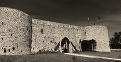 ChÃ¢teau d'Hardelot - the castle walls