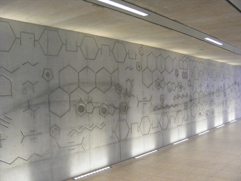 : Organic chemical mural, Hackney Wick station