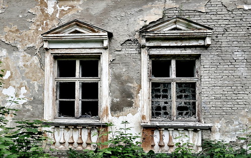 Empty eye-sockets of these windows ©  Sergei F
