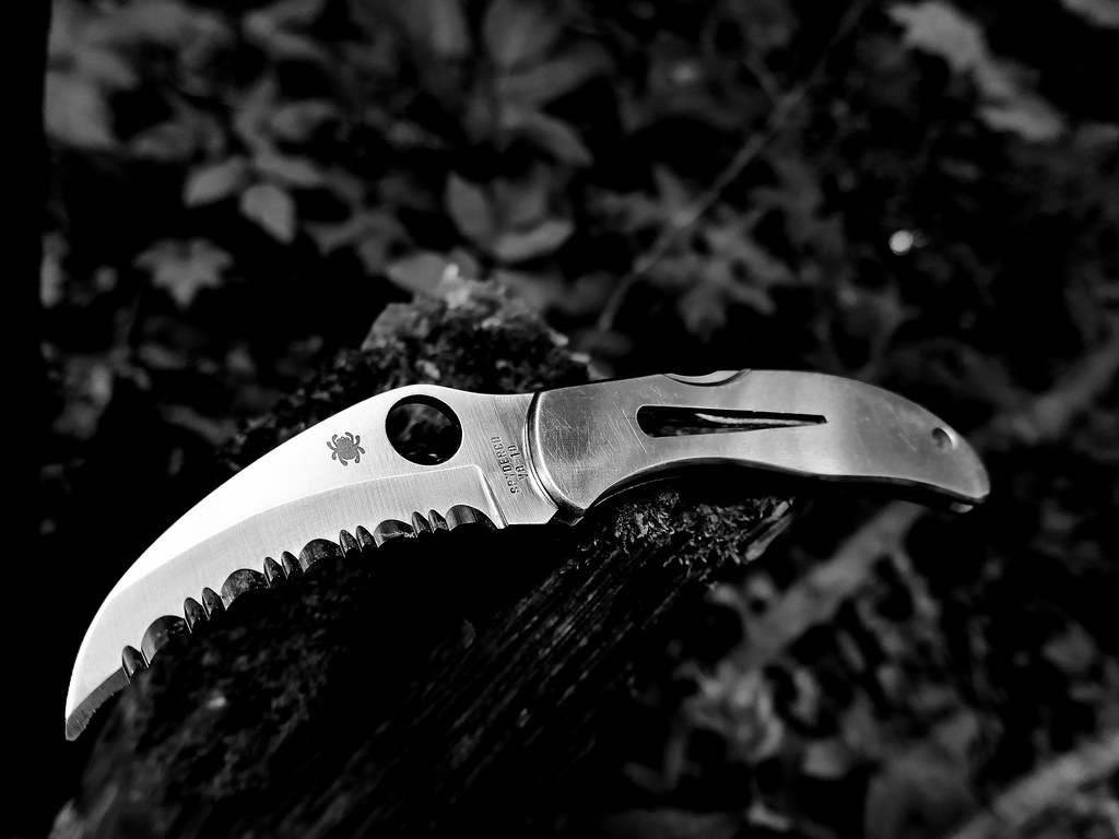 : Spyderco Harpy. Hannibal Lecter approves