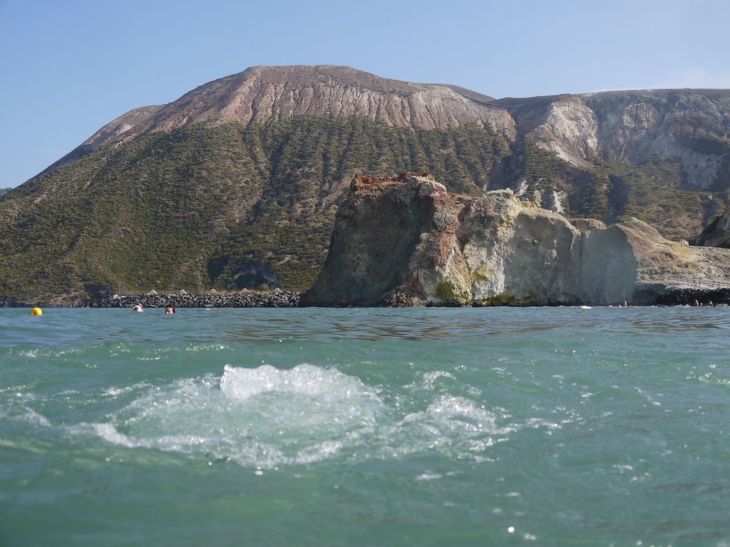 : Underwater fumaroles on Vulcano island