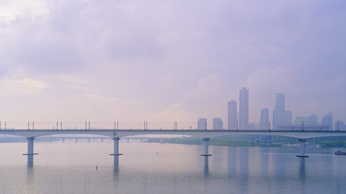 Yanghwa bridge morning ©  Tony