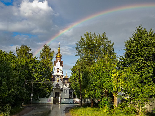 Rural church near Moscow ©  sovraskin