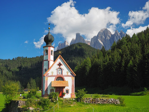 San Giovanni, Dolomites ©  Dmitry Djouce