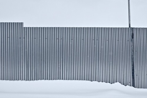 DP2Q3424. Metal Fence ©  carlfbagge