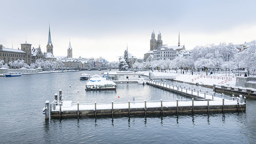 Classic View of Zurich in Winter ©  kuhnmi