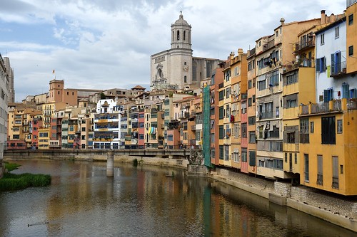 Homes on east bank of Onyar River in Girona, Spain ©  Tim Adams