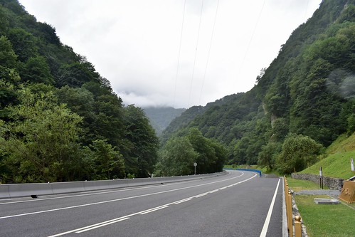 Транскавказская магистраль около города Алагир (Северная Осетия) ©  linar.khalitov